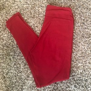 EUC LulaRoe Red OS One Size Solid Red Leggings